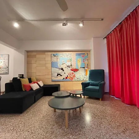 Vouliagmeni Art Micro Loft Apartment
