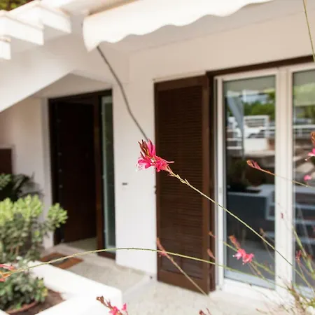 Vouliagmeni Art Micro Loft Apartment Athen